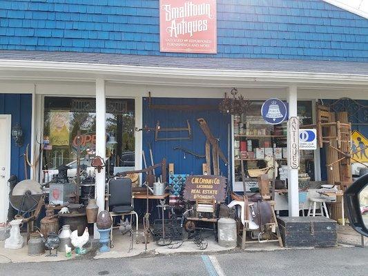 Smalltown Antiques