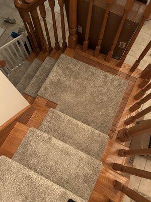 Stair runner with binding