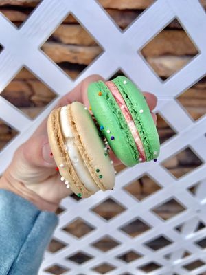 Seasonal macaroons-- egg nog and peppermint