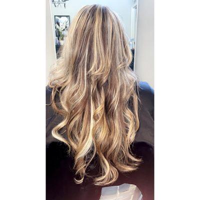 This is my current hair after Leo touched it. Her work is beyond amazing!!! Highly recommend