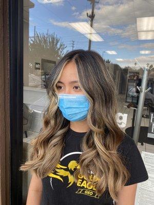 Balayage with money piece