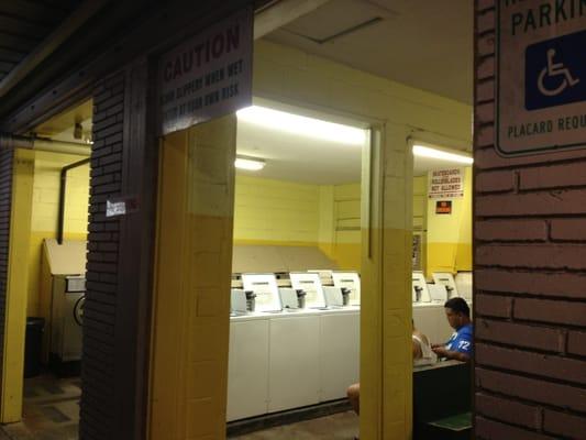 Sunshine Laundry (Laundromat)