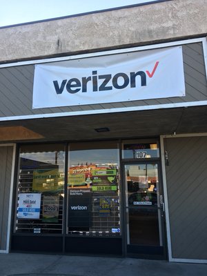 Verizon prepaid  Family plans!