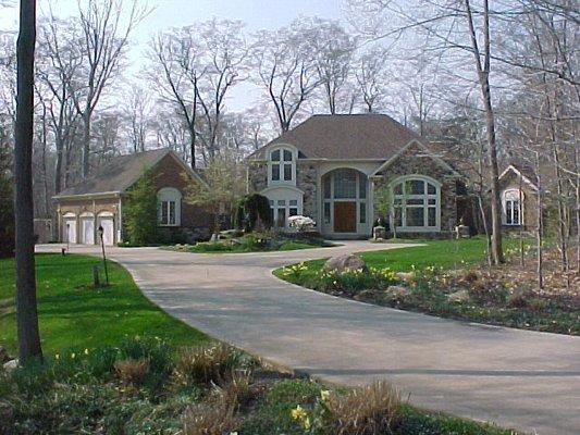 Executive Home in Chagrin Falls sold by Dutton Real Estate Group