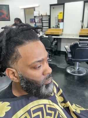 Taper w/ beard trim