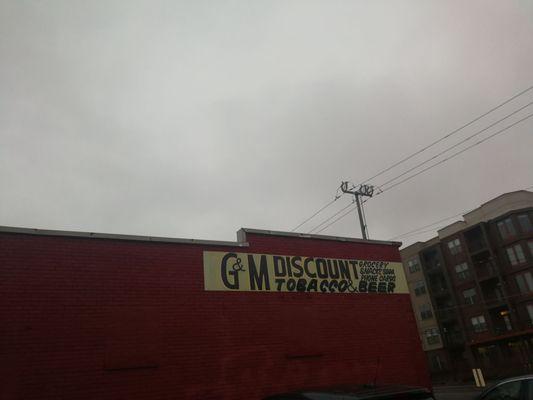 G M Discount Tobacco & Beer