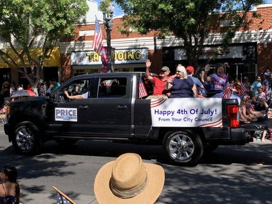 Turlock 07/04/19 Parade: City Council