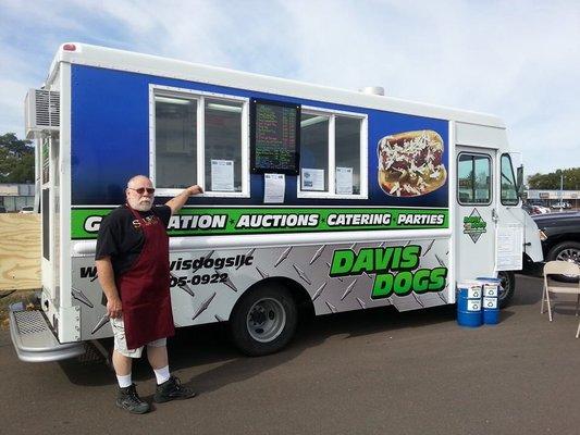 Food truck and owner Jim Davis