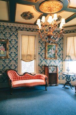 Parlor Room (Common Area)