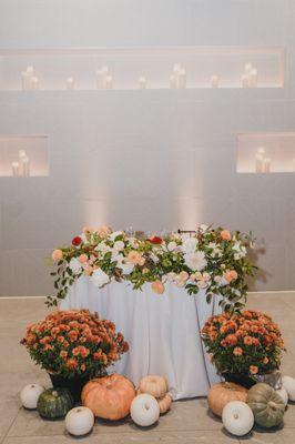 Sweet heart table decorated by The Flower House.