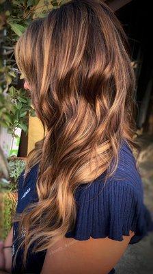 Teesy light balayage individual keratin extensions