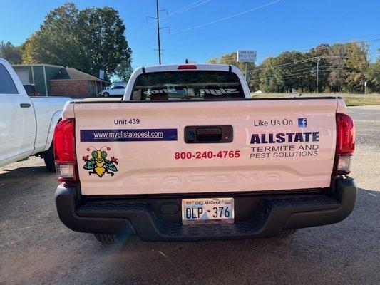 Truck lettering