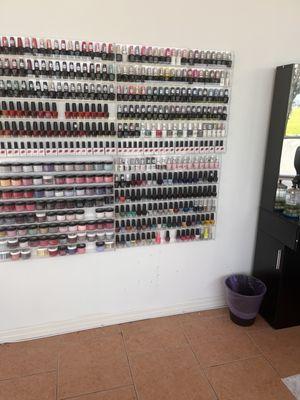 Mail polishes and eye lash extensions spa and salon