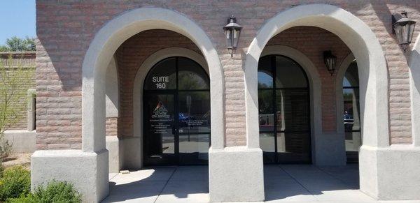 AZ Southwest CPA Services, PLLC front entrance located in the Pima Federal Financial Plaza, 6860 N Oracle Rd, Suite 160 Tucon, AZ 85704.