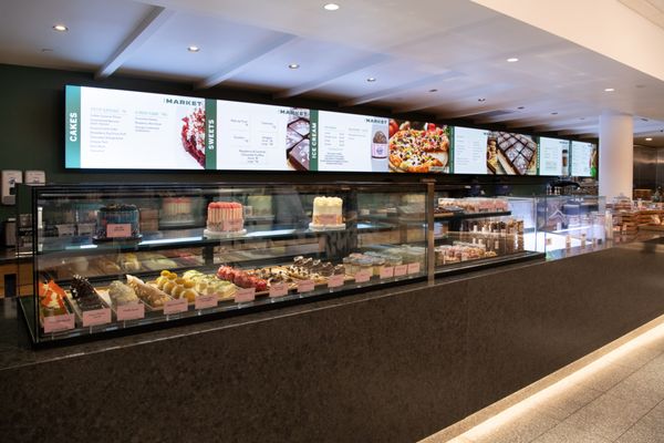 The Market is a convenient grab-and-go featuring coffee, pastries, sandwiches, salads, pizzas and paninis, beverages, snacks and ice cream.