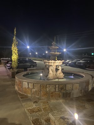 Fountain at shopping center