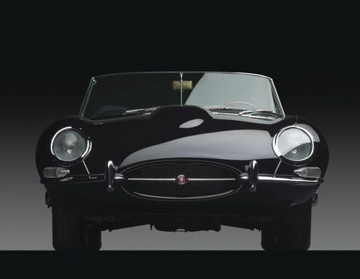 VANTAGE: WHERE TO RESTORE A JAGUAR. PHOTO: JAGUAR E-TYPE SERIES I 4.2-LITRE ROADSTER, 1966.