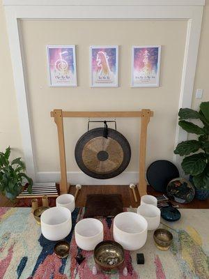 Sound Bath is a wonderful way to unload the stress that life brings and allows you the space to heal, reset and feel rejuvenated.