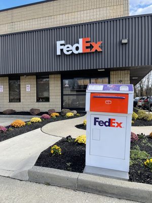 FedEx Ship Center