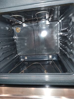 Clean oven is a happy oven