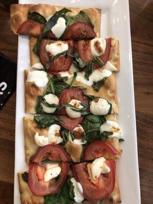 Mozzarella tomato flat bread