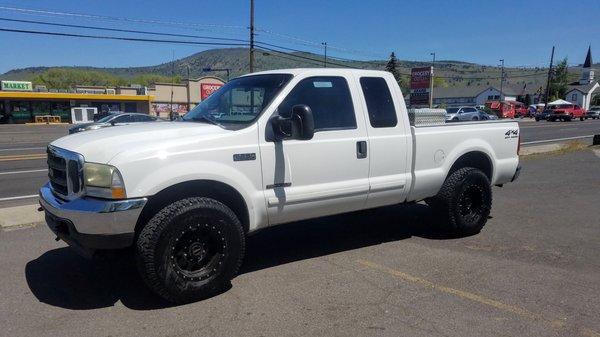 2002 Ford F250 4X4 7.3L
   Was$16,800...Now $14,800! And now at  $12,000!!!