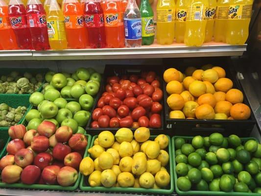 Some of the best tomatoes around here, can't go wrong with the lemons very juicy