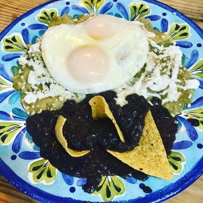 Chilaquiles con Huevo