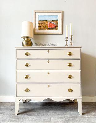 Niles Beige Antique Dresser