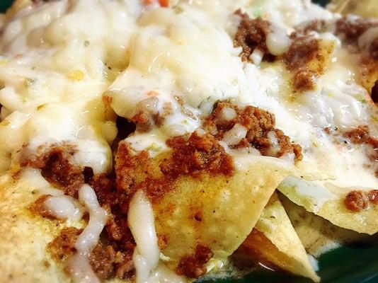 Nachos w/ ground beef