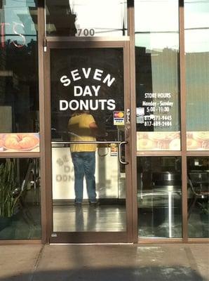 Seven Day Donut Shop