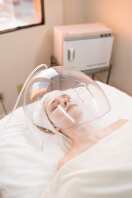 Oxygen Dome Rejuvenation Facial