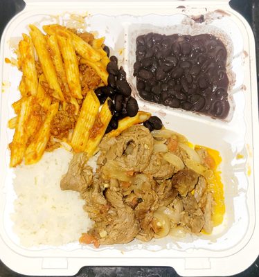 Pasta, Black Beans, & Chicken Buffet Sampler $4.99 (07/20/23). @Irmas_Cafe #JerseyCity #JerseyCityHeights #SalvadoranFood #FoodPorn