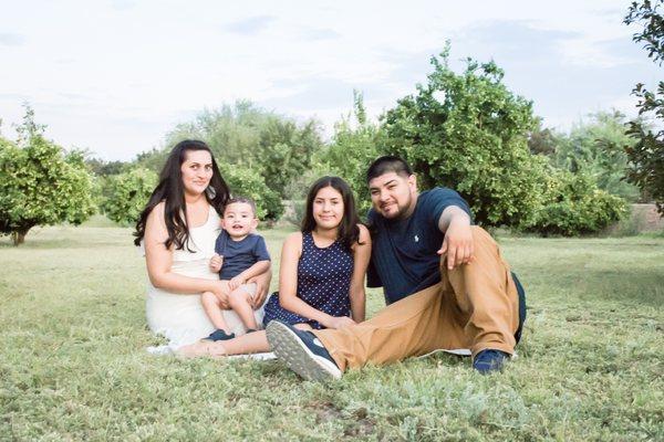 Family photos session in Chandler.