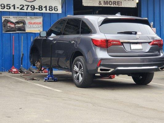 Swapping out my factory 18 inch wheels with factory Acura 20 inch wheels