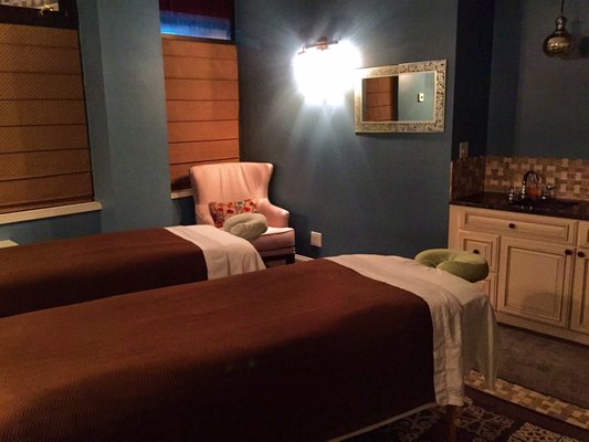 The beautiful, immaculate, and relaxing treatment room.