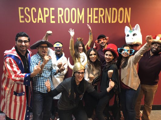 Cousin escape room time!!