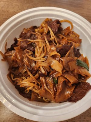 Beef chow fun