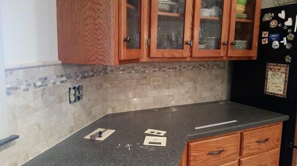 Kitchen Tile Backsplash with Mosaic design