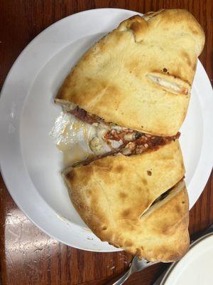 Sylvio's Special Calzone