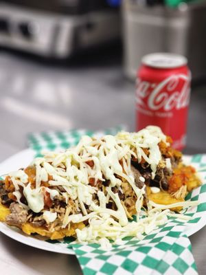 Tazn de Tostones / Fried Green Plantains Bowl