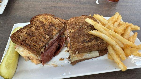 Reuben with coated fries