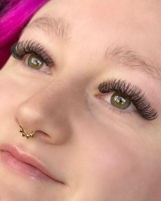 YY Classic Lash Extensions