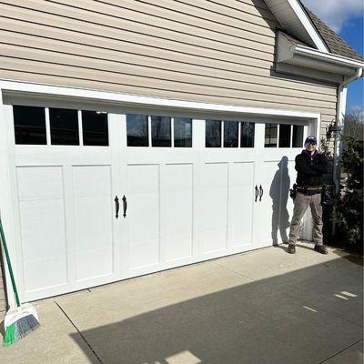 Garage door replacement Akron Ohio