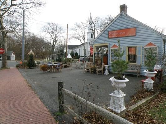 Love Lane Real Estate Shop - The Heart of the North Fork