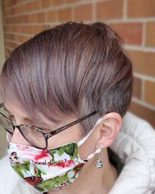 Going gray gracefully and having fun doing it!