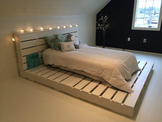 Custom built Pallat bed