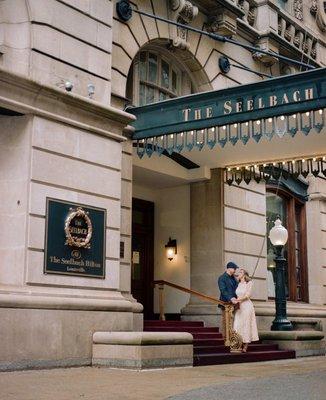 1 year anniversary session outside of the Seelbach Hotel in Louisville, KY.
Film photography