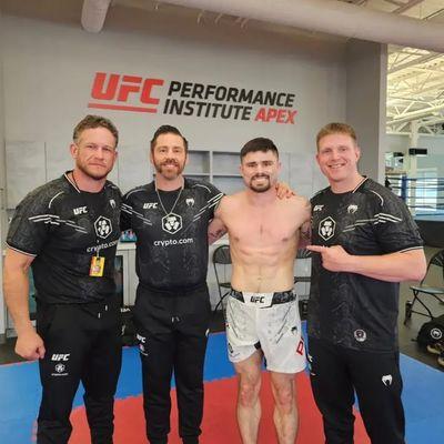 Jeff Powell and Duane Ludwig prep Trevor Peek for his UFC fight.