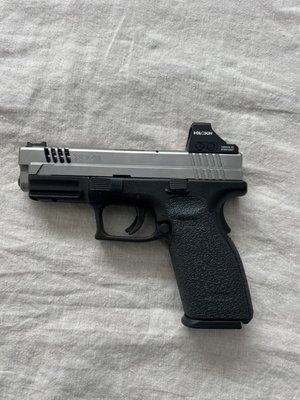 Springfield XD9 with Holosun optic and lightening cuts